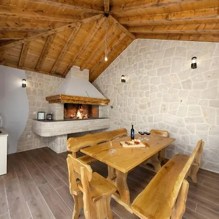 Danica With Pool Bibinje