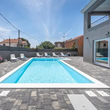 Danica With Pool Bibinje