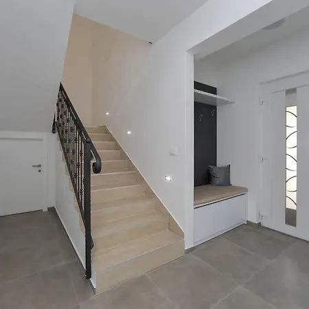 Villa Danica With Pool