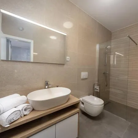 Danica With Pool Villa Bibinje