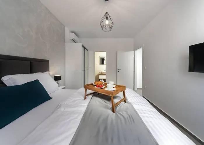 Danica With Pool Bibinje