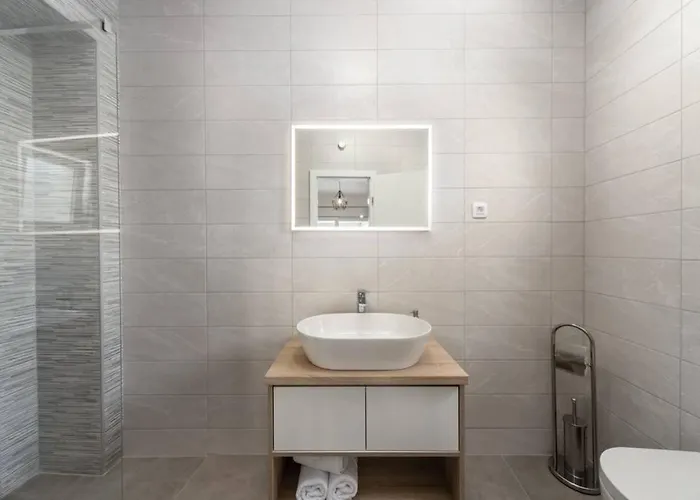 Danica With Pool Bibinje