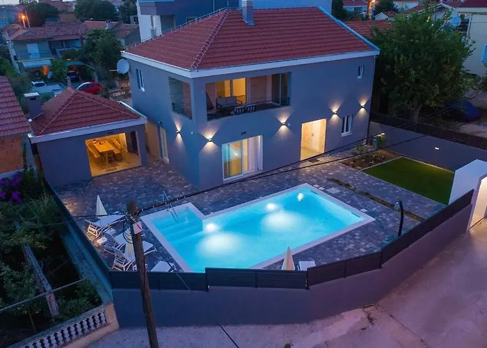 Danica With Pool וילה ביבינייה