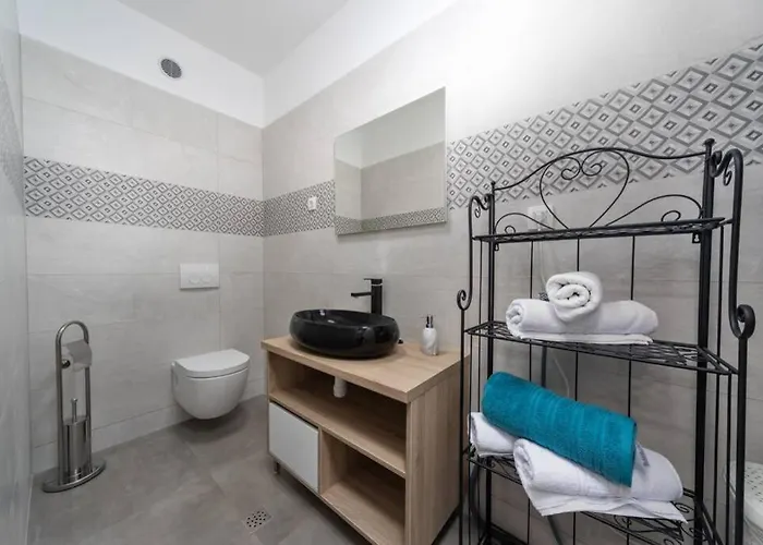 Danica With Pool Vila