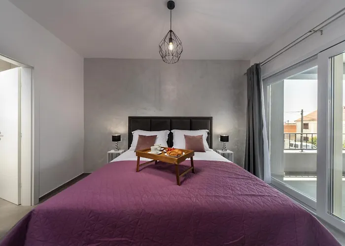 Vila Danica With Pool