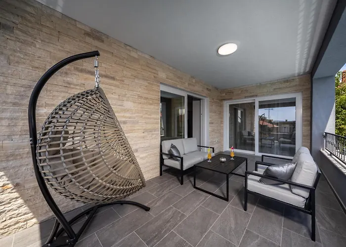 Vila Danica With Pool Bibinje