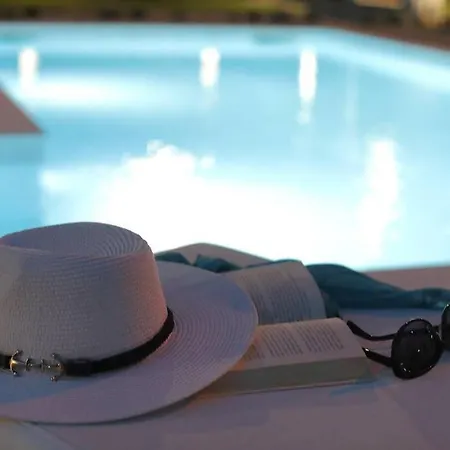 Danica With Pool Villa *