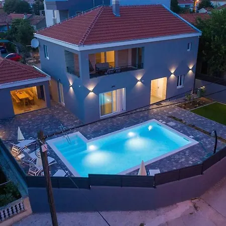 Danica With Pool Villa Bibinje