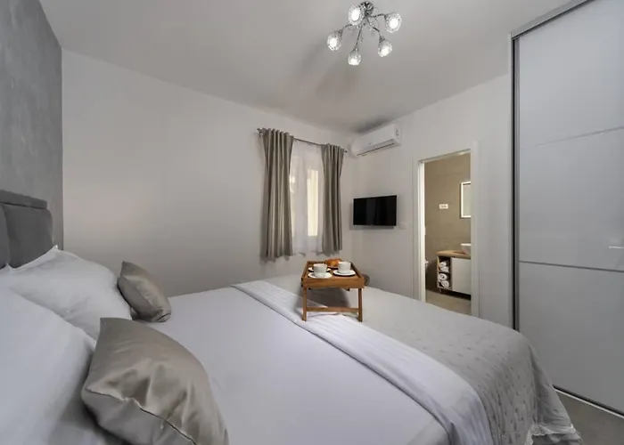 Вилла Danica With Pool Бибинье