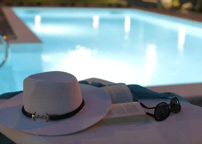 Danica With Pool Вилла *