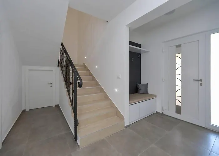 Villa Danica With Pool